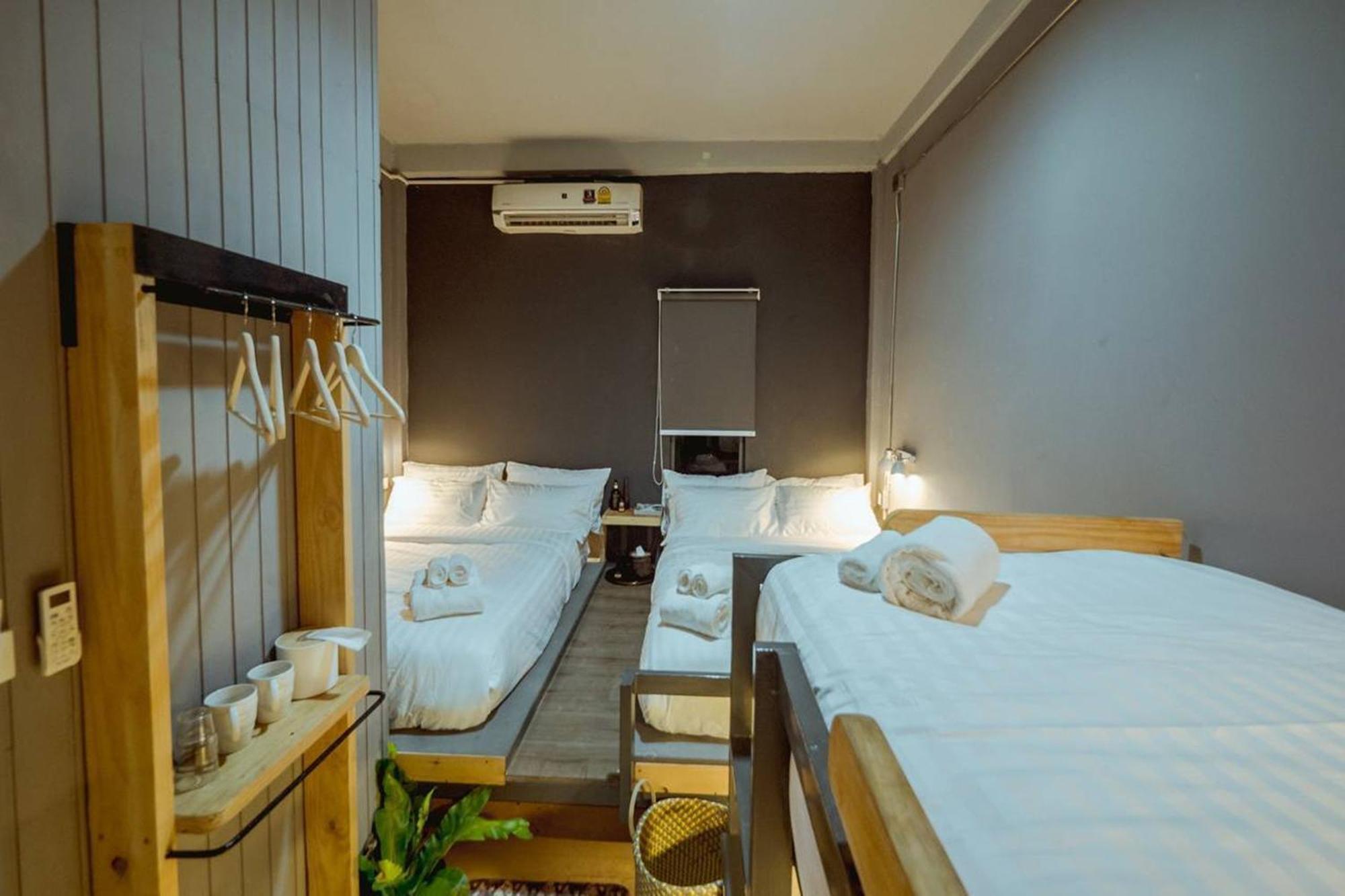 Zeds Hostel Bangkok Luaran gambar