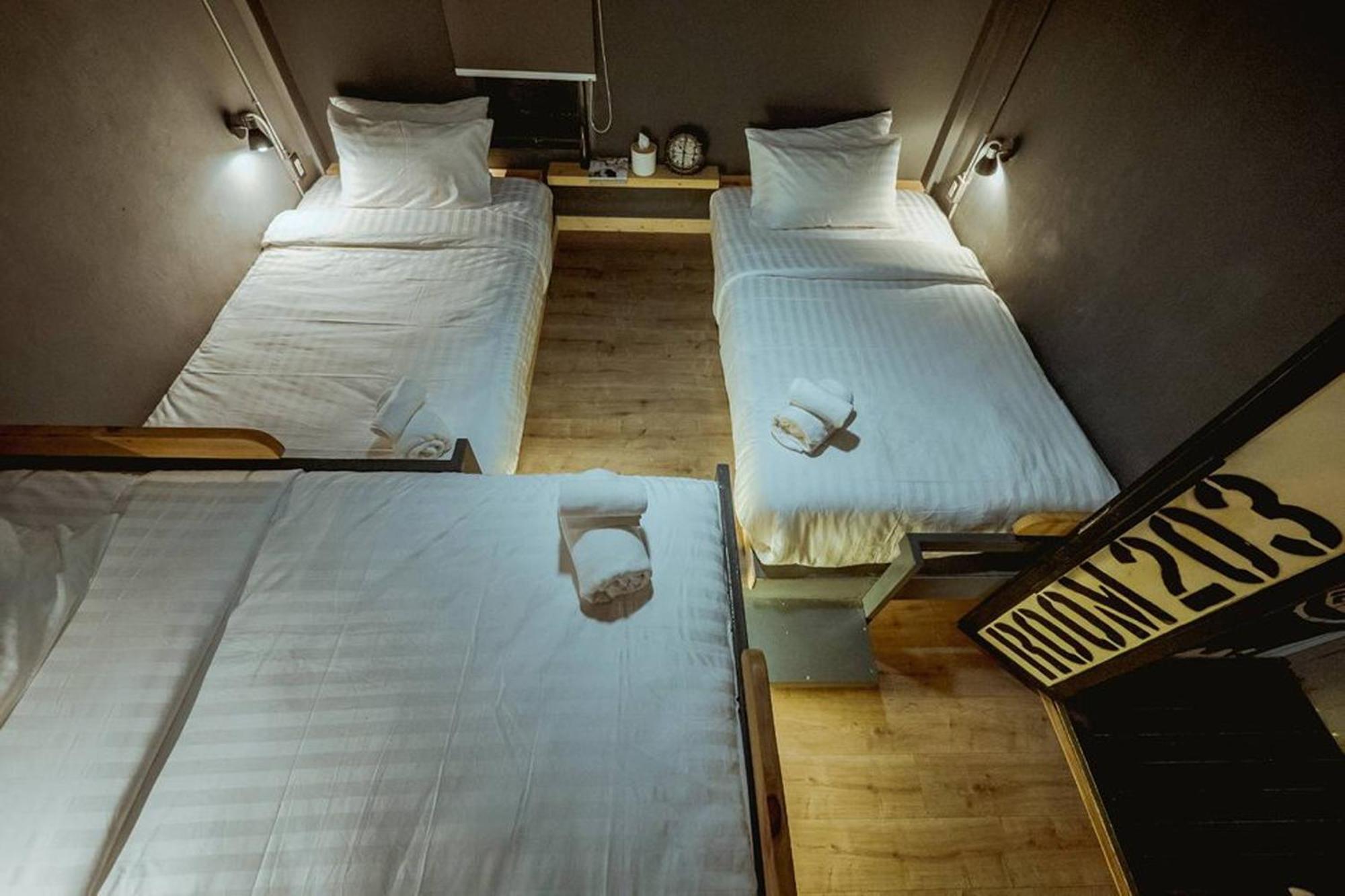 Zeds Hostel Bangkok Luaran gambar