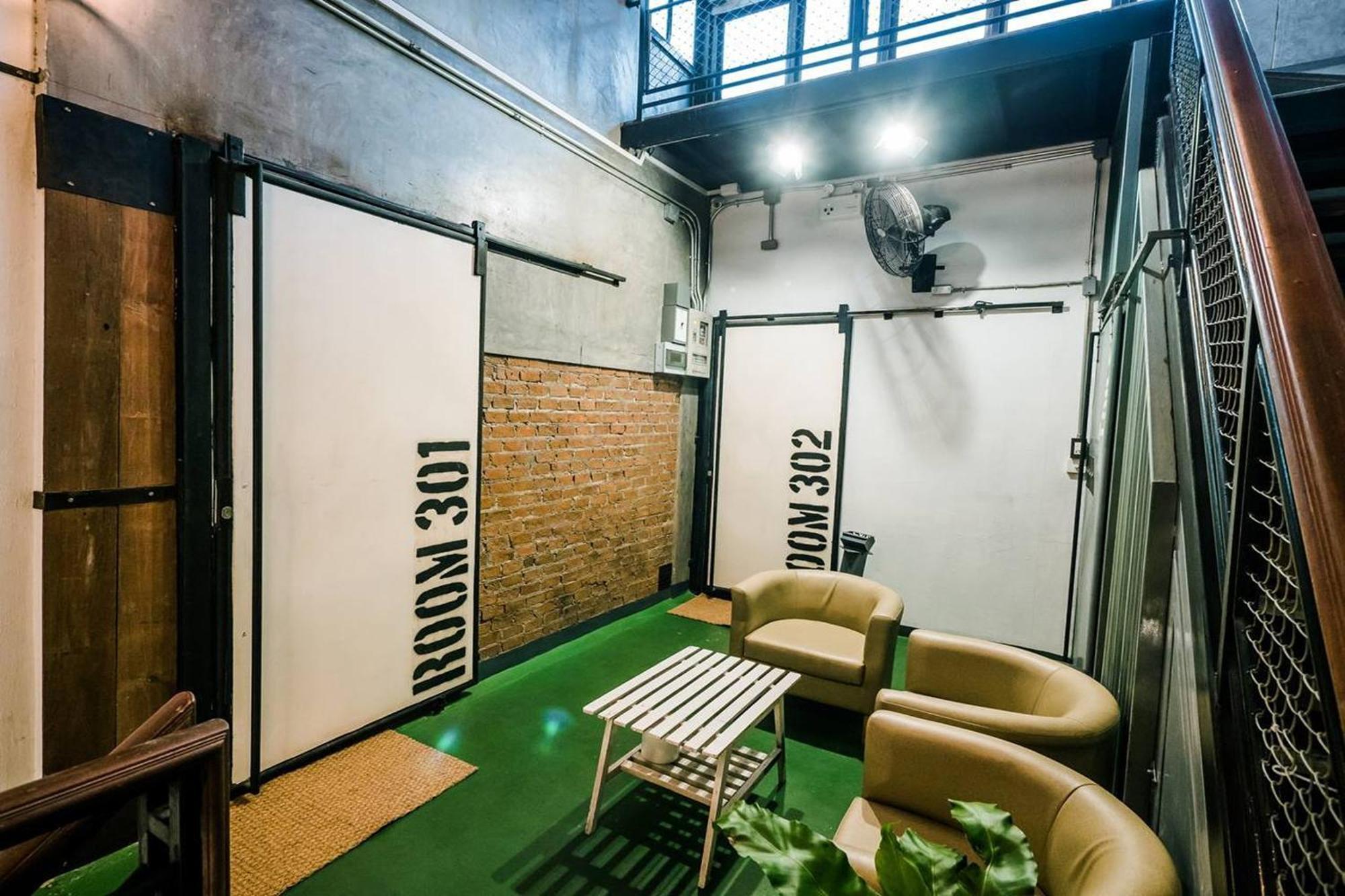 Zeds Hostel Bangkok Luaran gambar