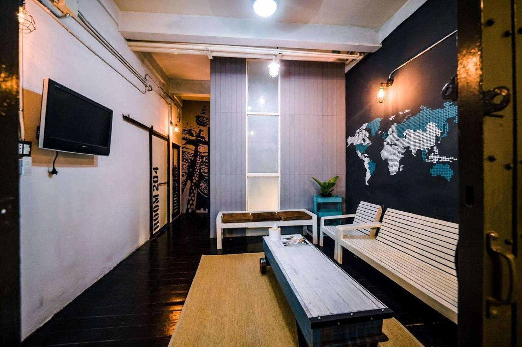 Zeds Hostel Bangkok Luaran gambar